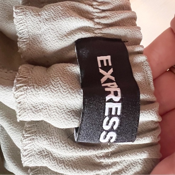 Express Green Straight leg Elastic Waist High Rise Trouser Pants Size Medium - Picture 8 of 10